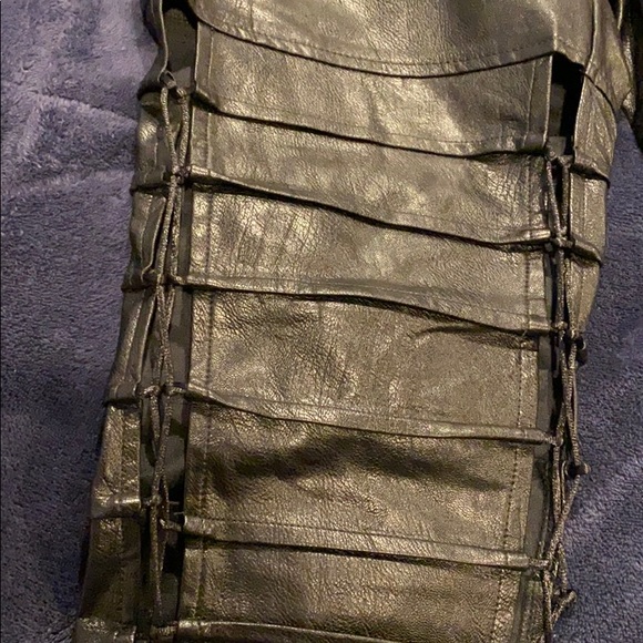 Missguided leather lace up pants - Picture 4 of 5